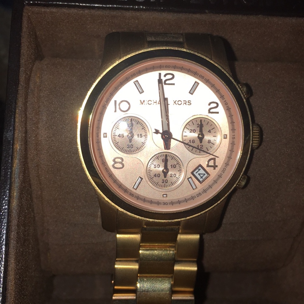 MK watch